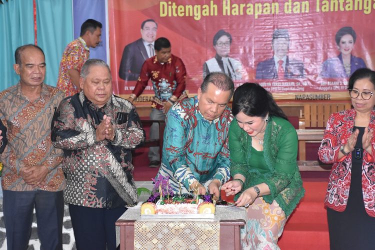 Ben Brahim Hadiri Ibadah dan Perayaan HUT Ke – 56 dan Reuni Akbar STM/SMK – GKE Mandomai