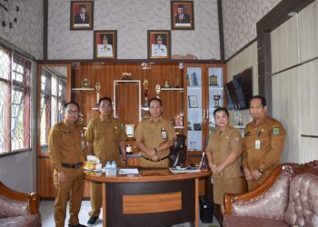 Dalam Rangka Sosialisasi KIM, Plt Kadis Kominfo Kapuas Sambut Kunjungan Diskominfosantik Kalteng