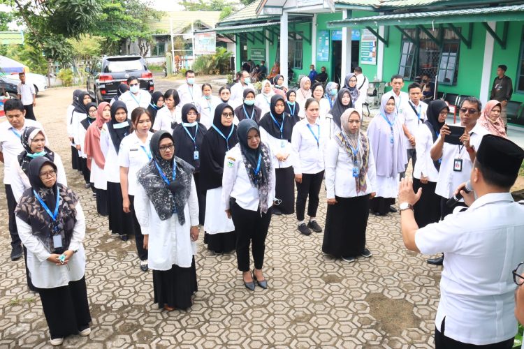 Bupati Seruyan Kunjungi Puskesmas dan Rumah Sakit di Kuala Pembuang