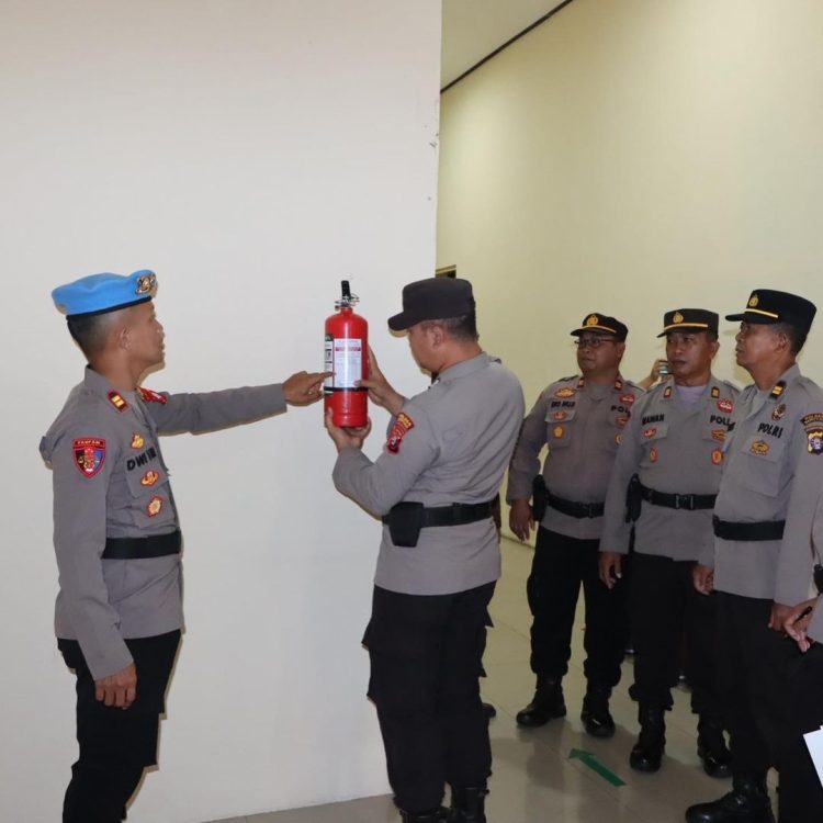 Polres Seruyan Rutin Cek Barang Inventaris