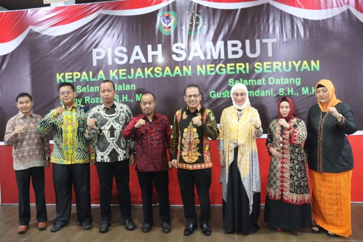 Bupati Seruyan Hadiri Pisah Sambut Kajari Seruyan