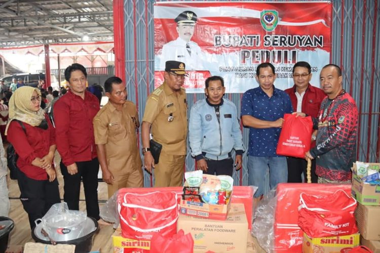 Bupati Seruyan Berikan Bantuan Bagi Korban Kebakaran