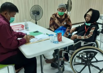 Calon Jemaah Haji Lansia di Kapuas Diperiksa Kesehatannya