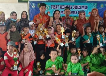 Sebanyak 270 Peserta Didik PAUD se Kacamatan Kapuas Timur Ikuti Lomba Warnai Tas