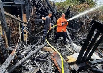 Duh! Dua Buah Perkantoran Di Kuala Kapuas Terbakar
