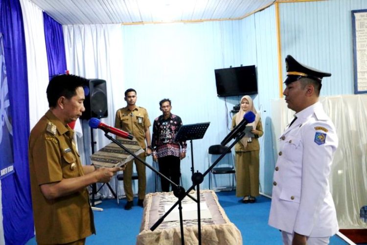 lantik Pj Kades Pandreh Ini Harapan Bupati Barut