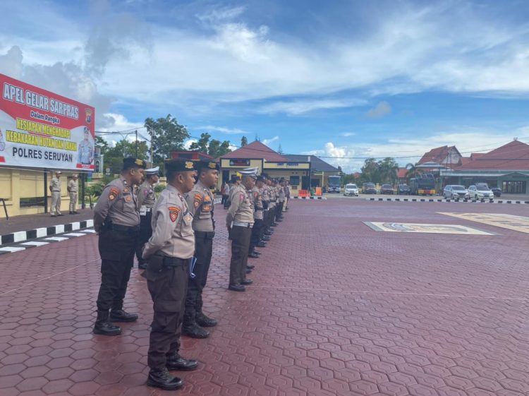 Pengawasan Personel Melalui Absensi Oleh Propam Polres Seruyan