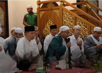 Bupati dan Wabup Kapuas Sambut Kedatangan Penceramah KH Bahran Jamil 
