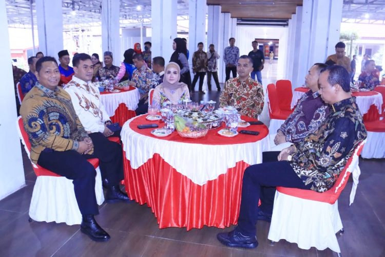 Hadiri Kenal Pamit Kapolres Seruyan, Ketua DPRD Harapkan Sinergi Terus Ditingkatkan