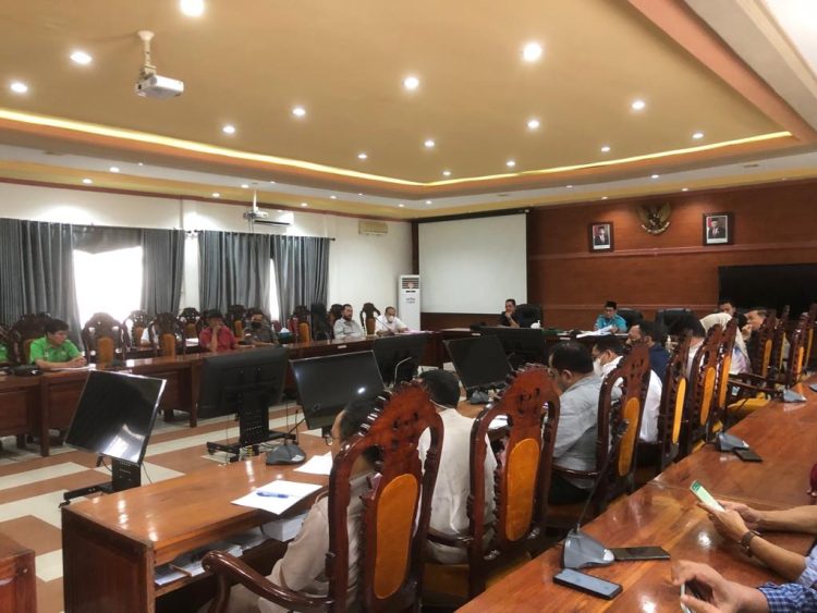 Bahas Permasalahan PBS, Komisi II DPRD Kapuas Gelar RDP