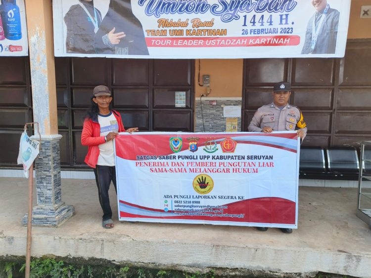 Anti Pungutan Liar Polsek Danau Sembuluh Sosialisasikan Kebeberapa Warga