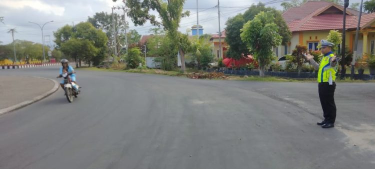 Rutinitas Pagi Hari, Satlantas Polres Seruyan Laksanakan Gatur