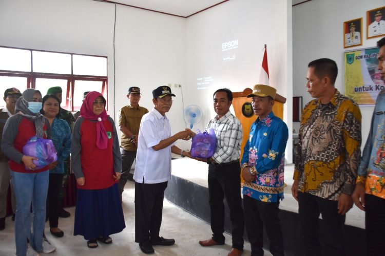 Peduli Korban Banjir, Pemkab Kapuas Salurkan Bantuan Sembako