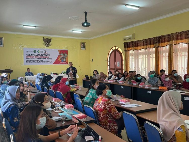 Tingkatkan Keterampilan Pengelolaan Laboratorium dan Farmasi, Dinkes Kapuas Gelar Pelatihan ini!