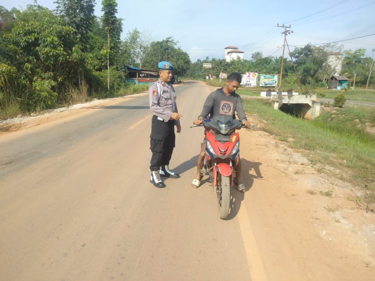 Polsek Danau Sembuluh Lakukan Patroli Pagi, Dalam Rangka Menghindari Adanya Tindak Pidana