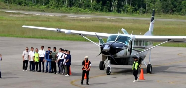 Bupati Barut Dampingi Tausiyah Abdul Somad di Wilayah Kalimantan