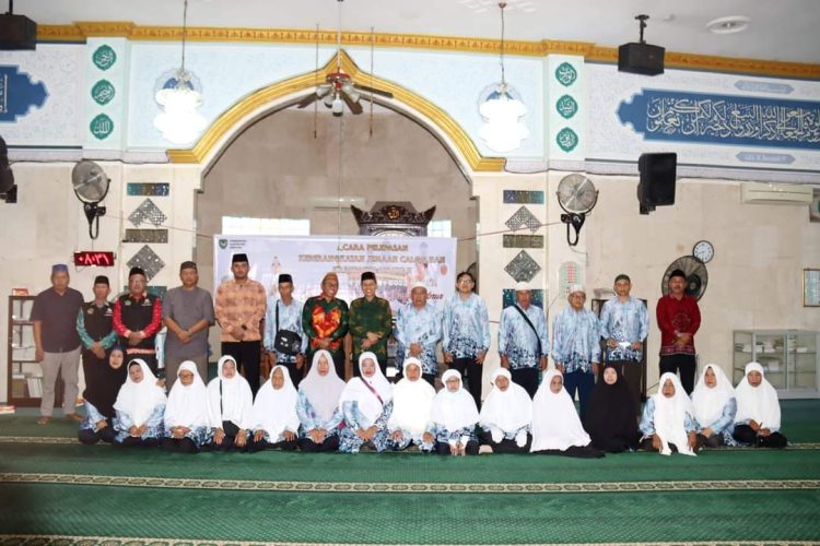 Asisten I Setda Lepas Kebarangkatan 39 Calon Jamaah Haji Seruyan