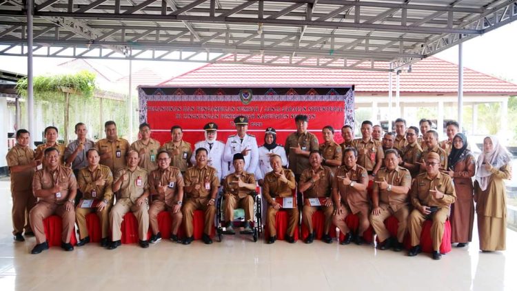 27 Pejabat Struktural dan 1 Pj Kades di Seruyan Dilantik