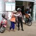 Waspada Pencurian Sepeda Motor, Regu Patroli Sat Samapta Ingatkan Petugas Parkir