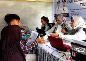 Didukcapil Barut Adakan Pelayanan Administrasi Keliling