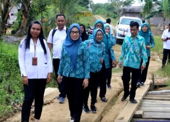Pemkab Barut dan TP PKK Barut Grebek Stunting di Desa Mampuak I
