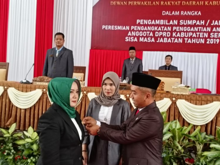 Siti Mulyati Resmi Dilantik Jadi Anggota DPRD Seruyan Gantikan Mujiannor