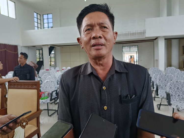 Bapemperda dan Eksekutif Diminta Konsentrasi Bahas Raperda Pilkades