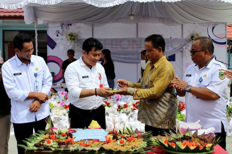 Kadisdik Barut Hadiri HUT SMPN 2 Muara Teweh Ke 44