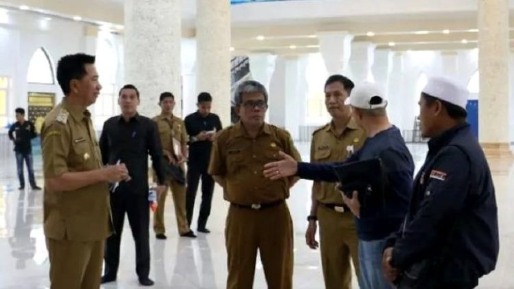 Bupati Barut Tinjau Pembangunan Islamic Centre