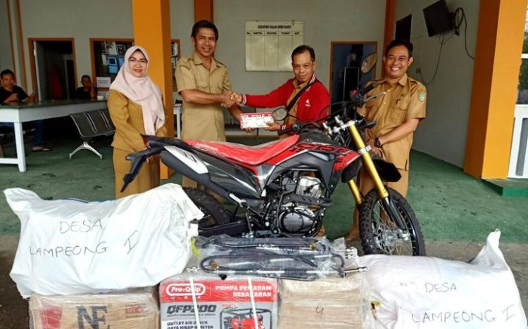 Antisipasi Karhutla, BPBD Barut Serahkan Sarpras MPA di 27 Desa