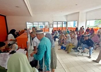 Pemkab Barut Salurkan Bantuan Beras CPP