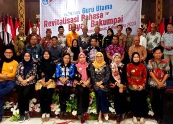 Disdik Barut Gelar Pelatihan Guru Utama untuk Revitalisasi Bahasa Dayak Bakumpai
