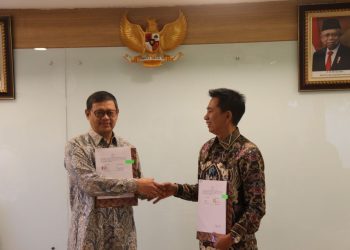 Pemkab Barut Tandatangani Serah Terima Aset Eks Bandar Udara Beringin