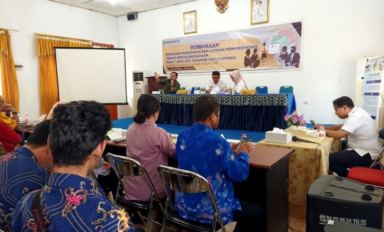 Disnakertranskop UKM Barut Gelar Pelatihan Perkoperasian Teknis Penyelenggaraan RAT