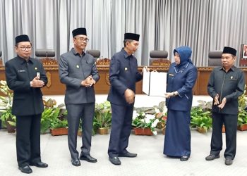 Ini Jawaban Bupati Barut Atas Pemandangan Umum Fraksi DPRD!