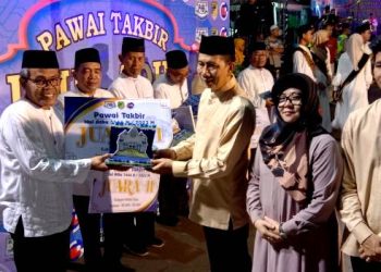 Meriahkan Malam Idul Adha, Pemkab Barut dan PHBI Adakan Pawai Takbir Keliling