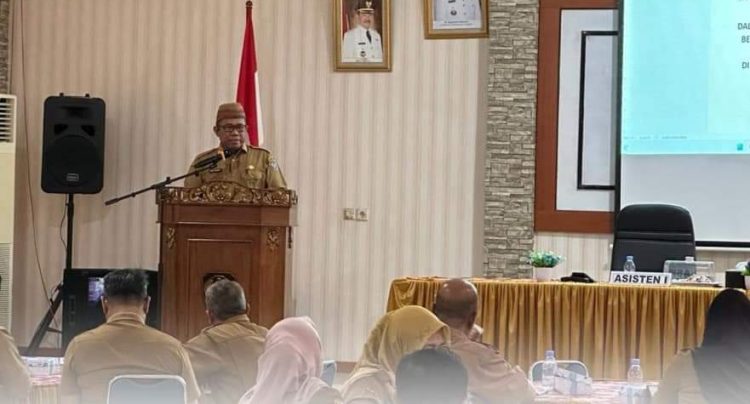 Asisten I Pimpin Rapat Terkait Pemeriksaan Akhir Jabatan Bupati dan Wakil Bupati