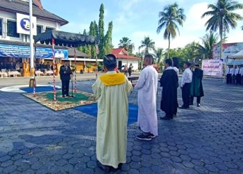 Bupati Barut Serahkan SK Kepada 555 PPPK yang Baru Diambil Sumpah Janji Jabatan