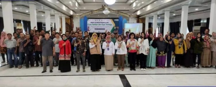 BPOM Palangka Raya Lakukan Penyuluhan Kepada Pedagang Pasar di Barito Utara
