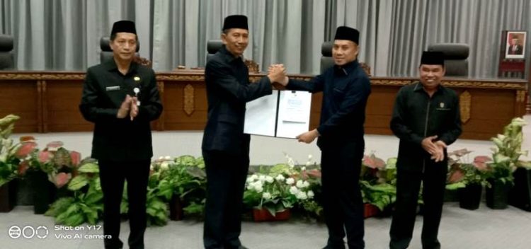 Bupati Barut Sampaikan Jawaban Atas Pandangan Umum Fraksi DPRD Tentang Perubahan APBD 2023