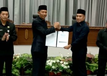 Bupati Barut Sampaikan Jawaban Atas Pandangan Umum Fraksi DPRD Tentang Perubahan APBD 2023
