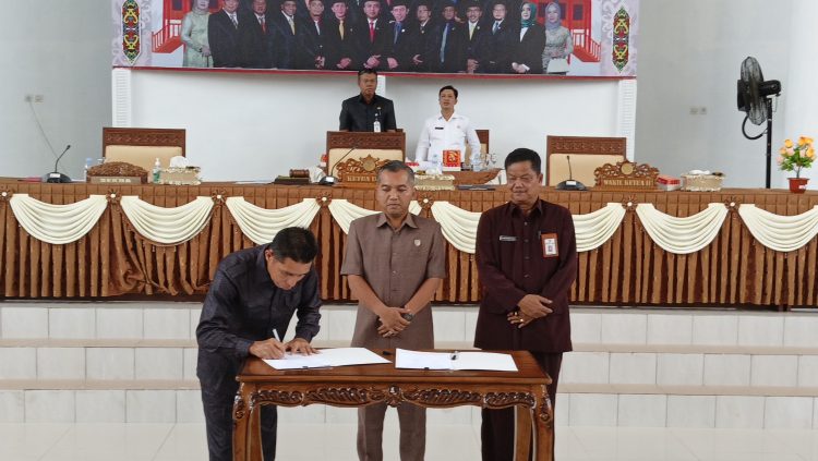 DPRD Seruyan Sampaikan Laporan Hasil Pembahasan KUPA-PPAS APBD 2023