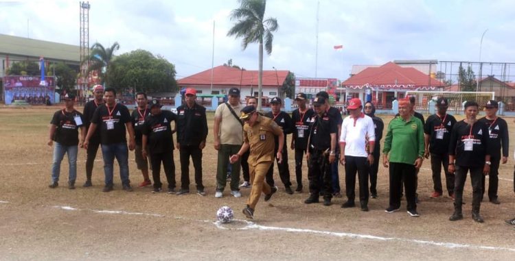Asisten II Setda Seruyan Buka Turnamen Sepak Bola Batamad Cup