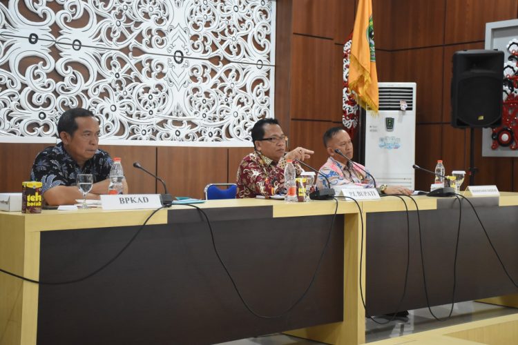 Pj Bupati Kapuas Pimpin Rakor Pembahasan APBD 2024