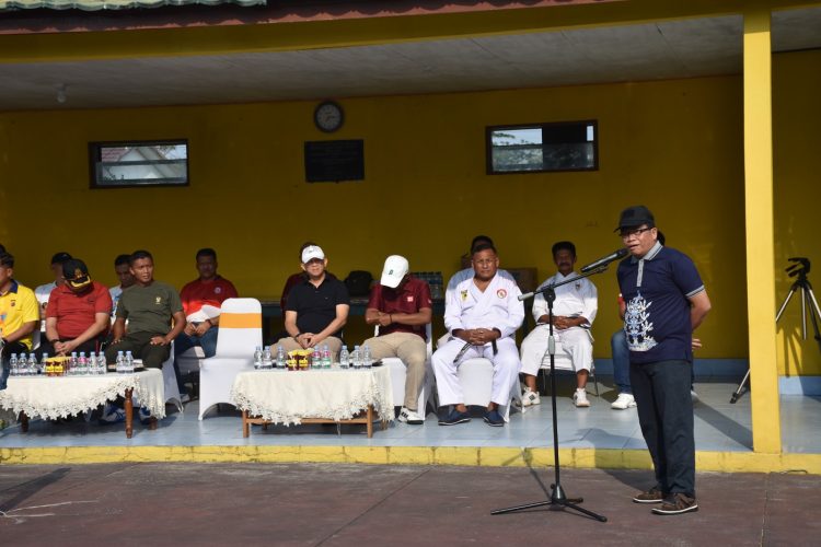 Pj Bupati Kapuas Buka Turnamen Olahraga Dalam Rangka Peringatan HUT TNI ke-78 tahun 2023