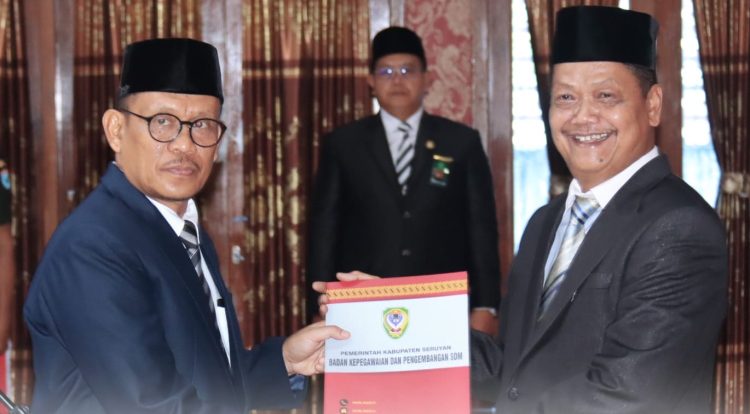 dr Bahrun Abbas Jabat Pj Sekda Seruyan