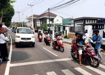 Dinkes dan BPBD Barut Bagi Masker dan Berikan Imbauan Bahaya Menghirup Asap