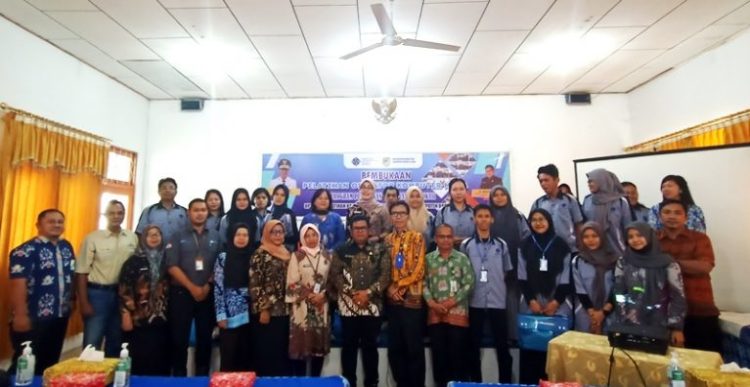 Pelatihan Operator Komputer Muda di BLK Disnakertranskop UKM Diikuti 16 Peserta