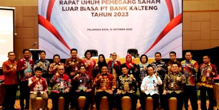 Pj Bupati Barut Hadiri RUPS Luar Biasa PT Bank Kalteng 2023 di Palangka Raya
