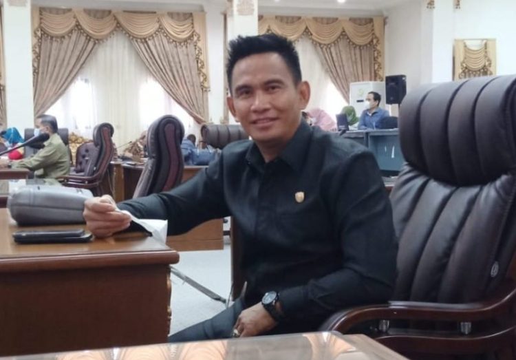 Dewan Harapkan Kepala Desa Lakukan Terobosan Untuk Ciptakan Lapangan Usaha